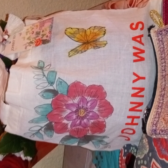Johnny Was mini tote drawstring bag NWT w/3 beautiful extras !!! - Picture 2 of 4
